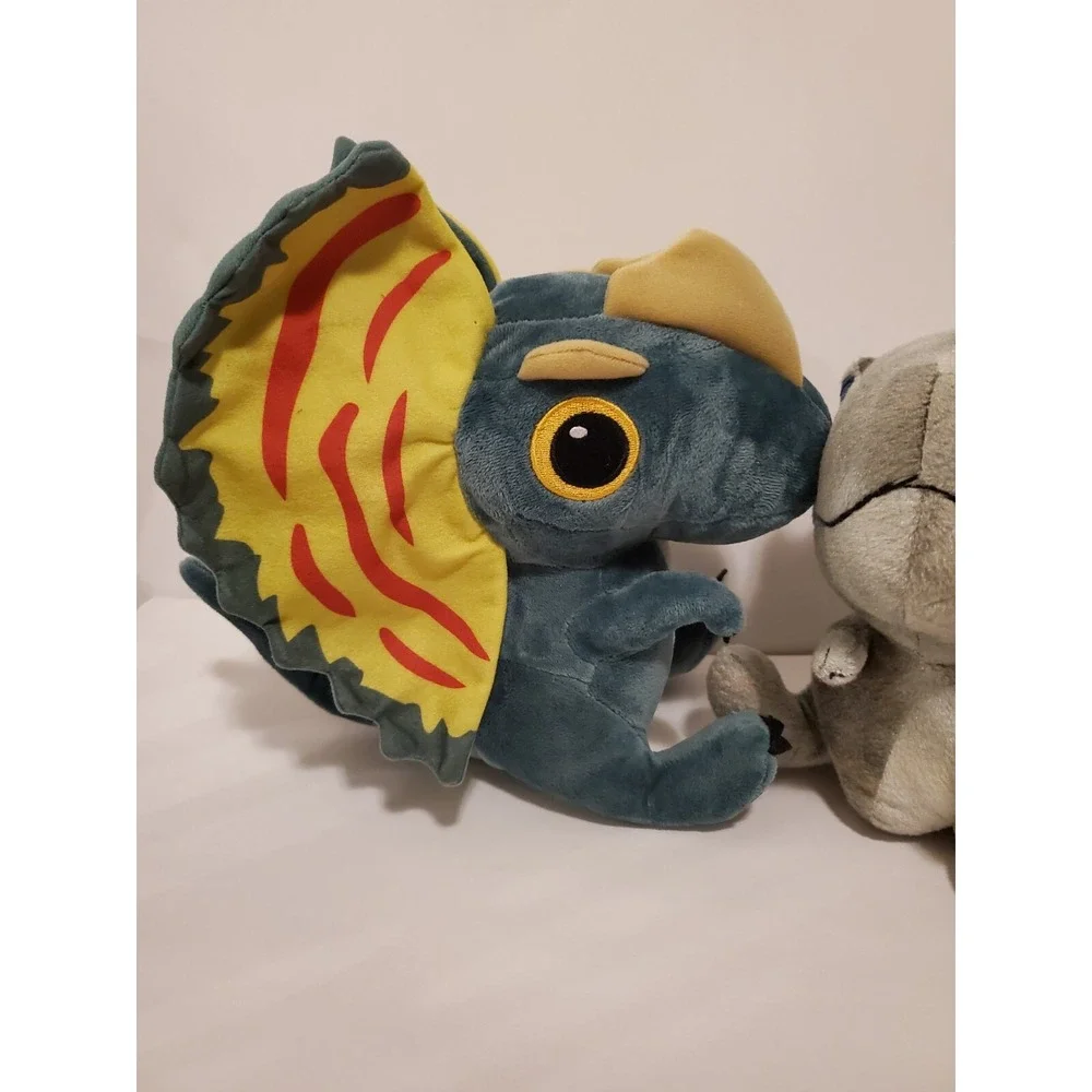 Jurassic‎ Park World Plush Dinosaur Dilophosaurus 2022 Dominion And Velociraptor